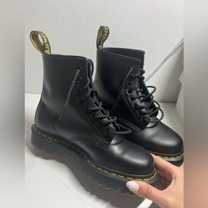 Dr. Martens JADON BOOT SMOOTH LEATHER PLATFORMS